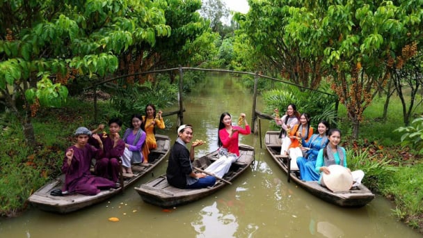 Bí thư chi bộ ở Cần Thơ biến vườn tạp thành khu du lịch sinh thái hút khách, đề cử nông dân sản xuất giỏi cấp Trung ương