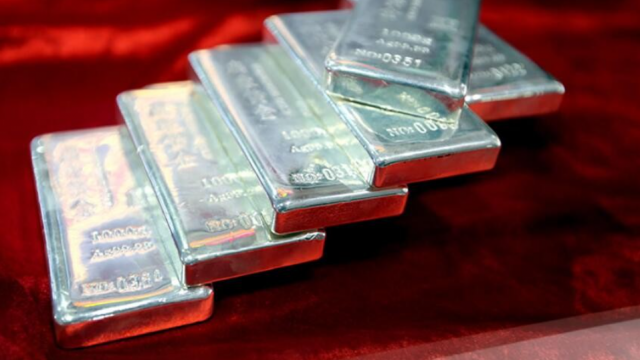 Giá bạc hôm nay 14/7: Thị trường thế giới bật tăng mạnh, trong nước giữ giá