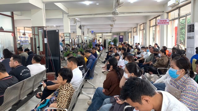 Người dân lưu ý thời gian TP.HCM cấp sổ hồng sau sáp nhập