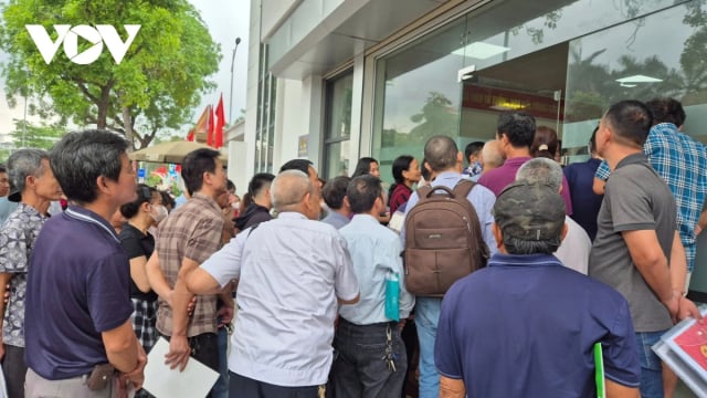  Vì sao Hà Nội quá tải dịch vụ công?