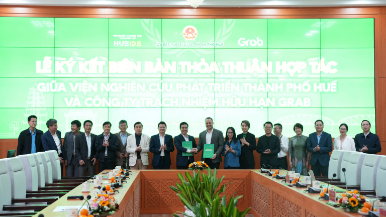 Huế và Grab Việt Nam hợp tác hỗ trợ doanh nghiệp, hộ kinh doanh phát triển thương mại điện tử 