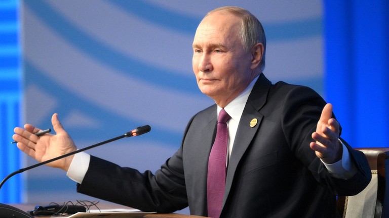 Ông Putin bất ngờ ký sắc lệnh triệu tập 160.000 người Nga đi nghĩa vụ quân sự