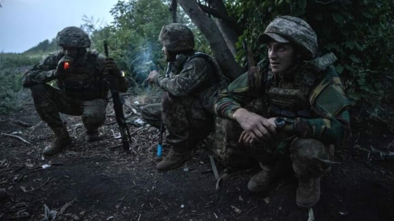Châu Âu bí mật thảo luận việc sử dụng cấu trúc NATO triển khai quân ở Ukraine