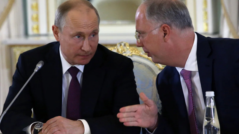 Tiết lộ bí mật về người chỉ huy nước cờ của ông Putin
