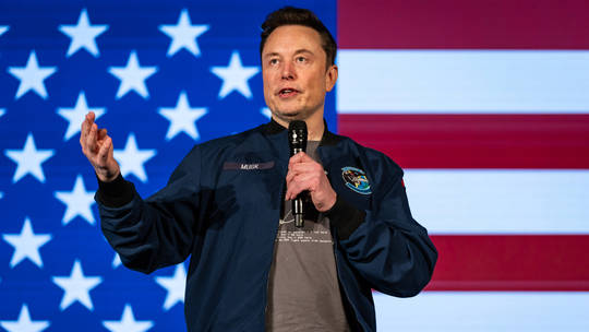 Lời nhắc nhẹ của tỷ phú Elon Musk khiến cả Nga và Mỹ giật mình