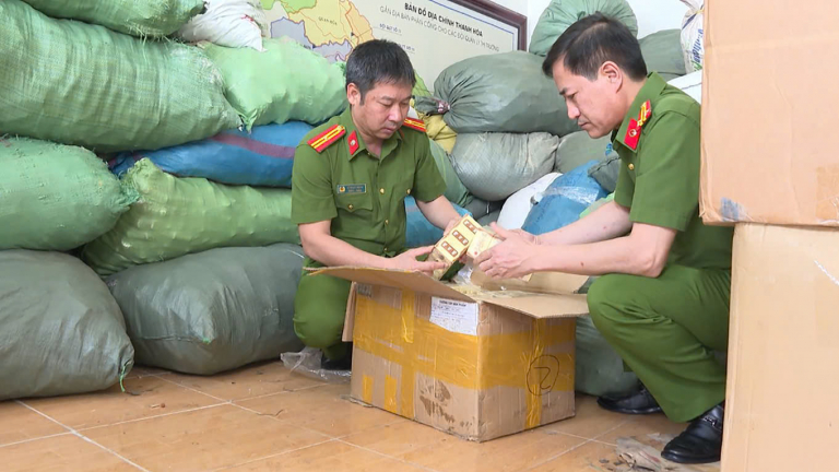 Thuốc giả trong đường dây 200 tỷ đồng được làm từ những nguyên liệu gì?