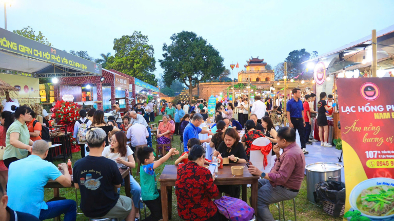 Hà Nội khai mạc Festival Phở 2025: Quy tụ Phở Thìn Bờ Hồ, Phở Tư Lùn, Phở Vân Cù…