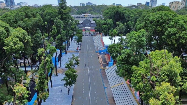 Diện mạo khán đài hơn 5.000 chỗ phục vụ Đại lễ 30/4 