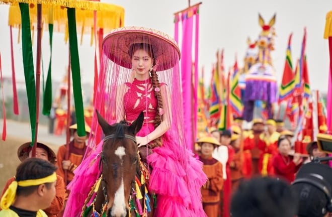 Nghệ sĩ trẻ tự hào mang văn hóa Việt ra thế giới
