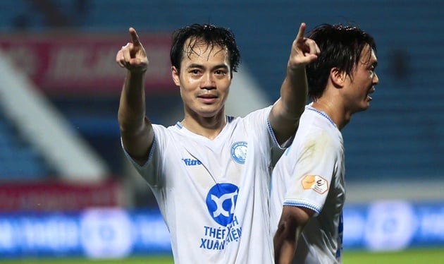 Văn Toàn báo tin mừng