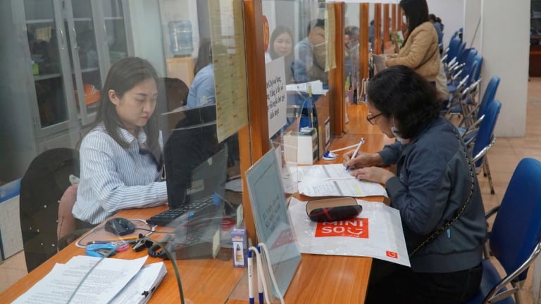 Đề xuất nhiều giải pháp hỗ trợ lao động và doanh nghiệp tiếp cận thị trường lao động 