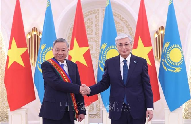 Tổng Bí thư Tô Lâm nhận Huân chương Hữu nghị Dostyk hạng nhất của Kazakhstan
