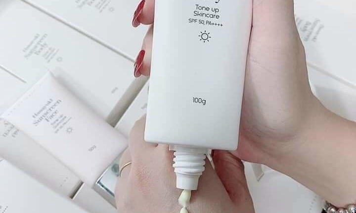 Đồng Nai: Kiểm tra công ty mỹ phẩm của chồng ca sĩ Đoàn Di Băng sau hàng loạt sản phẩm bị 'tuýt còi'