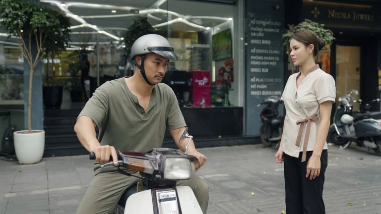 Lương Thu Trang: 'Tay anh Duy Hưng rất to, mỗi lần anh tát là tôi choáng váng mặt mày'