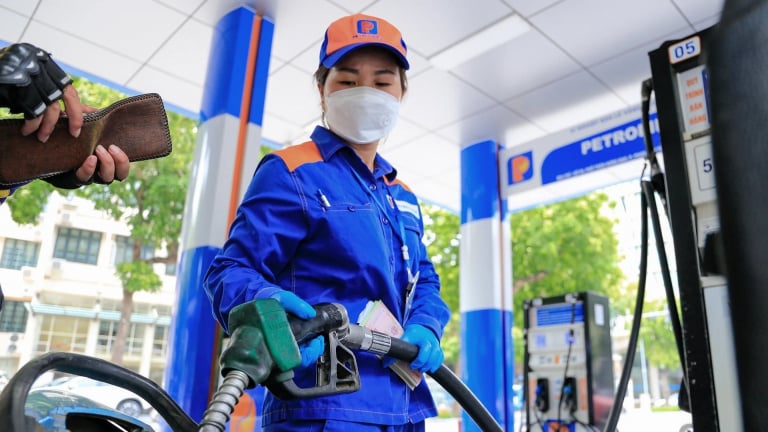 Giá xăng dầu hôm nay 28/5: Đồng loạt giảm sâu liên tiếp