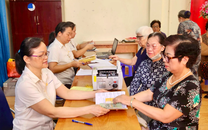 Số người nghỉ hưu sớm đột ngột tăng cao, việc giải quyết chế độ có được đảm bảo?