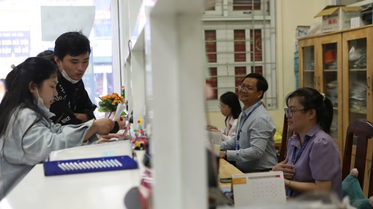 54% cán bộ sẵn sàng nghỉ việc khi TP.HCM tinh gọn bộ máy