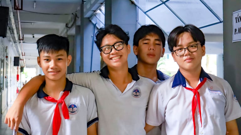 Hơn 76.000 thí sinh bước vào ngày thi cuối kỳ thi tuyển sinh lớp 10 TP.HCM