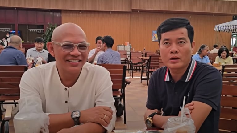 'Trùm truyền thông' và 'đệ tử thân tín' về lại nơi từng 'làm mưa làm gió' trước khi phá sản