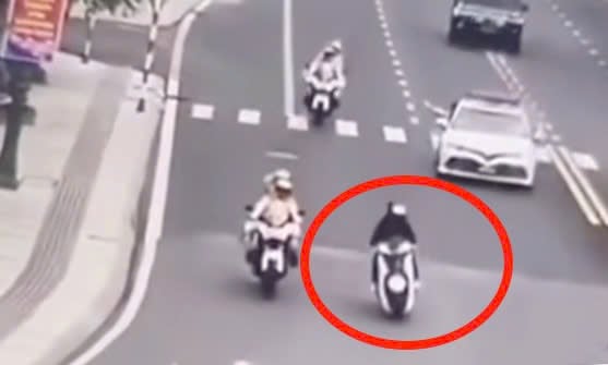 Xác minh, xử lý người điều khiển xe máy chen vào đoàn xe ưu tiên tại TP. Đà Lạt
