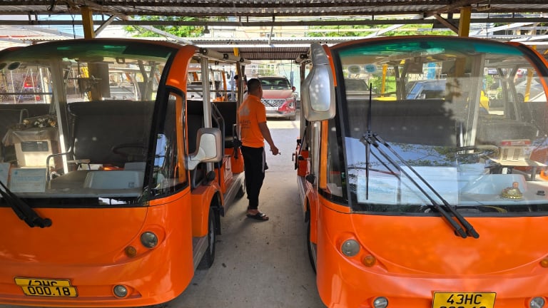 Đà Nẵng không chịu trách nhiệm việc hàng trăm xe điện 'đứng bánh'