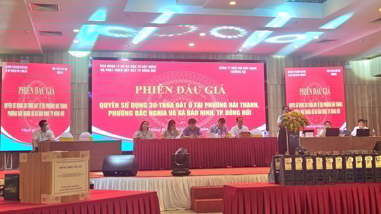 Quảng Bình tạm dừng đấu giá đất ở TP. Đồng Hới vì người tham gia trả giá quá cao