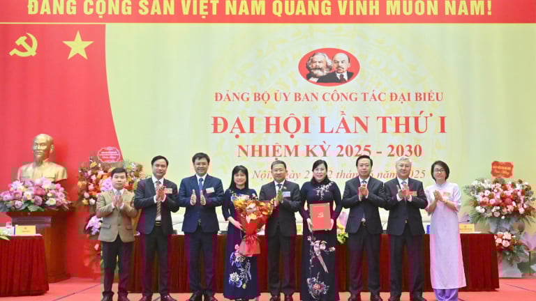 Bà Nguyễn Thanh Hải được chỉ định chức Bí thư Đảng ủy tại Đại hội Đảng bộ Ủy ban Công tác đại biểu lần thứ nhất