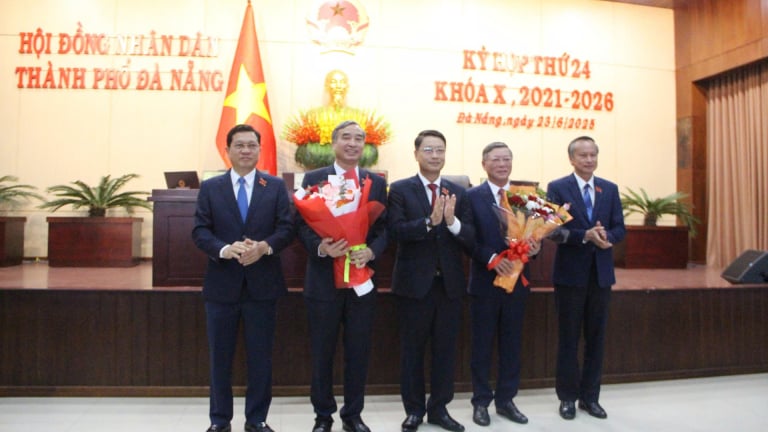 Chủ tịch UBND TP Đà Nẵng Lê Trung Chinh nghỉ hưu trước tuổi