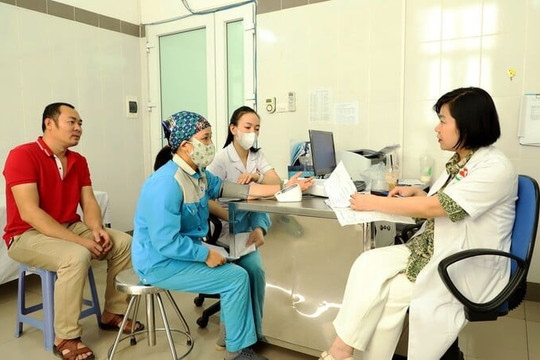 Trợ cấp ốm đau, dưỡng sức phục hồi sức khỏe sau khi ốm được quy định như thế nào trong Luật BHXH năm 2024?