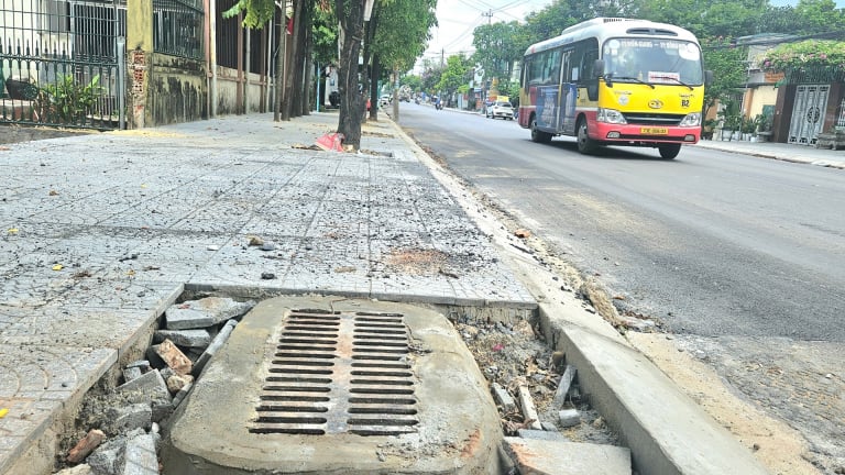 Vụ việc hố ga thoát nước nằm trên vỉa hè ở Quảng Trị: Nghiên cứu, đề xuất phương án thoát nước tối ưu