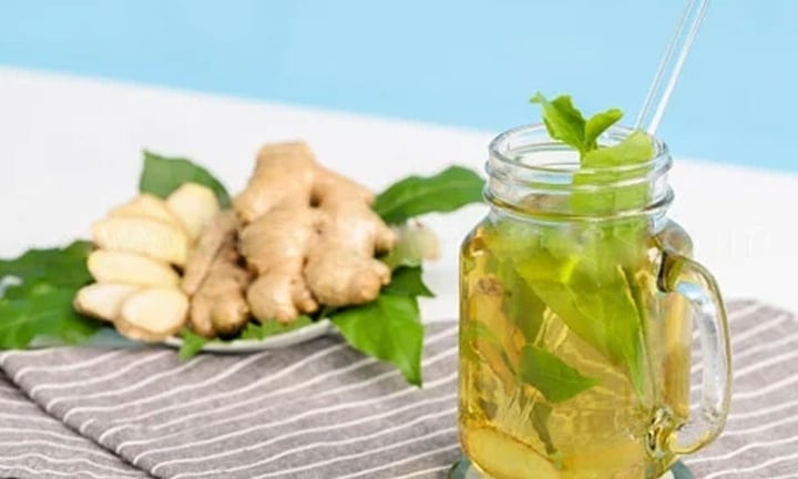 Uống trà xanh với vài lát gừng mỗi ngày, tốt cho sức khỏe thế nào?