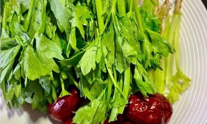 Canh dưỡng sinh dùng nửa tháng, vừa chạm gối là ngủ say