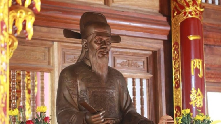 Dòng họ nào ở Việt Nam 'kế thế khoa đăng', 4 đời 5 lần đi sứ?