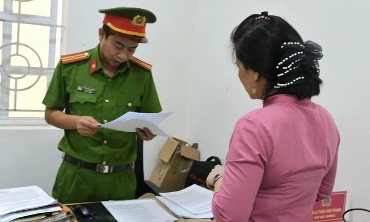 TIN NÓNG 24 GIỜ QUA: Thiếu niên đâm mẹ rồi tử vong dưới sông; tố bị sàm sỡ khi đi chuyển bằng xe khách giường nằm