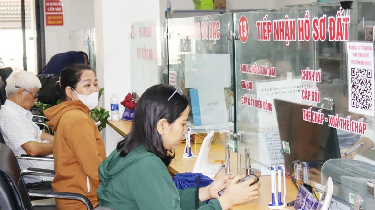 Sau sáp nhập Đồng Nai-Bình Phước, người dân Đồng Nai muốn làm hồ sơ đất đai chỉ cần đến trung tâm hành chính gần nhất
