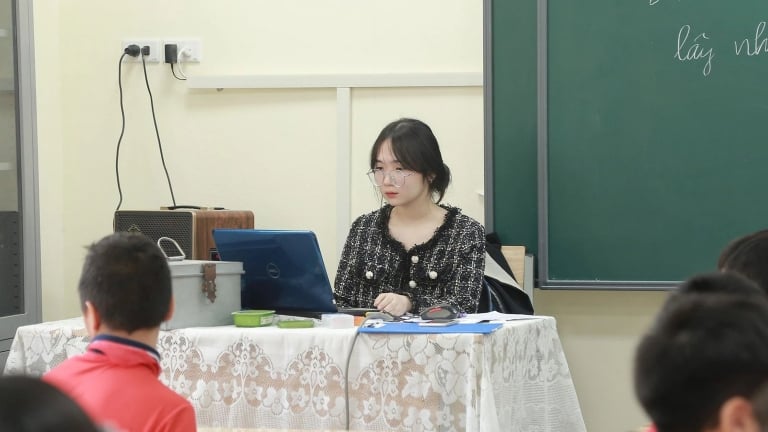 Bảng lương giáo viên tiểu học 2026 dự kiến tăng vượt trội dù chưa có phụ cấp, cụ thể là bao nhiêu?