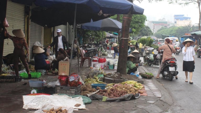 Hà Nội chốt ngày xử lý dứt điểm chợ cóc và hơn 700 cơ sở giết mổ tự phát