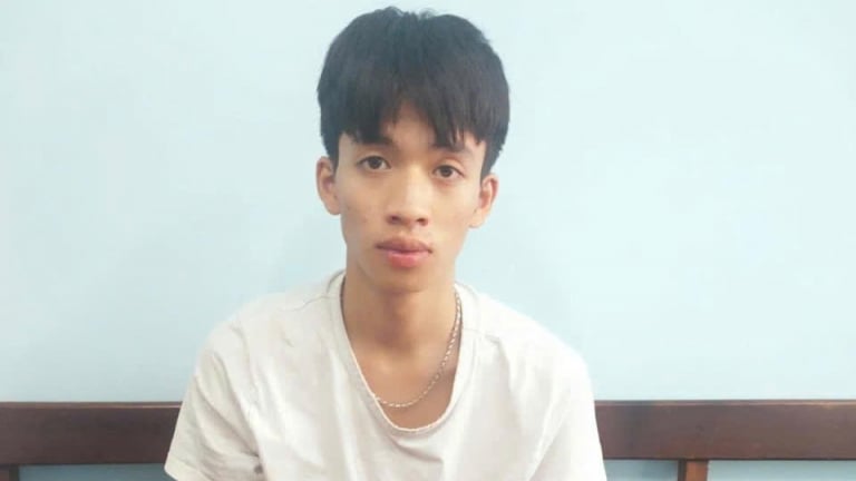 Bắt đối tượng ở Đà Nẵng 4 lần đột nhập sân bóng trộm điện thoại