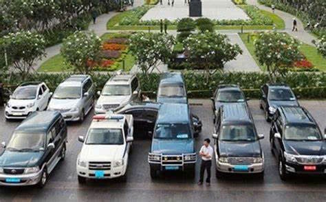 Siết xe công: Cục trưởng, Vụ trưởng và chức danh tương đương không còn được đưa đón tận nhà