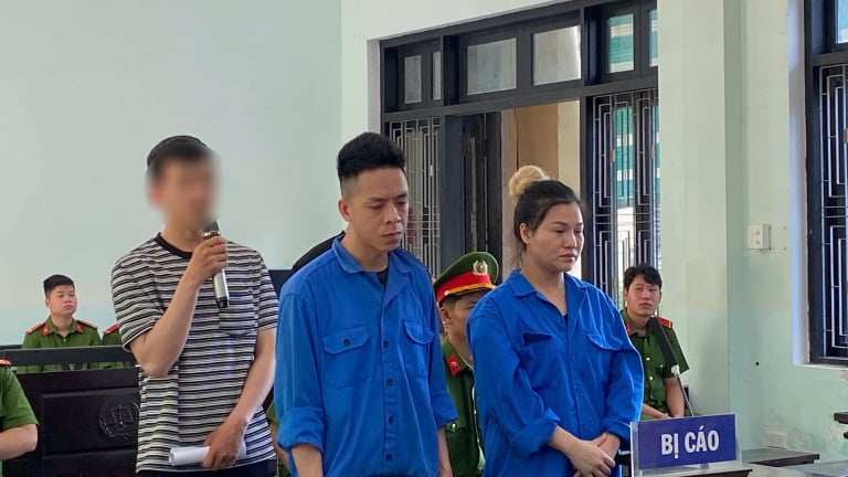 Đường dây buôn ma túy giấu hàng trong thiết bị điện tử gửi chuyển phát nhanh 
