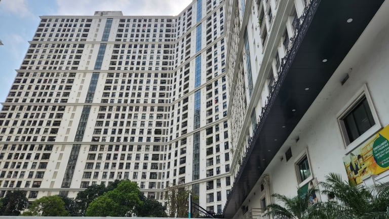 Giá chung cư Hà Nội 'chót vót', người thu nhập 50 triệu đồng/tháng không dám mua