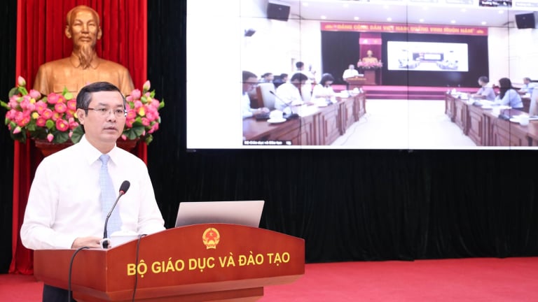 Thứ trưởng Bộ GDĐT: 'Chuyển đổi số mở ra những cơ hội chưa từng có'