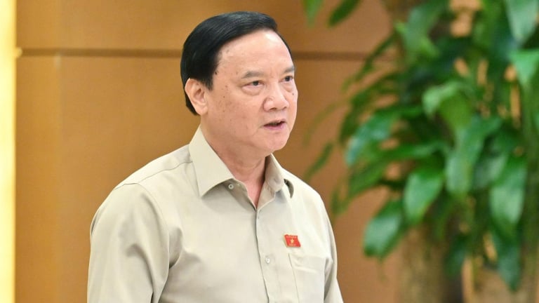 'Cán bộ ở mãi một chỗ thành cát cứ, không có đổi mới'