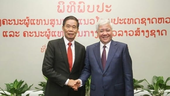 Chủ tịch UBTƯ MTTQ Việt Nam Đỗ Văn Chiến gửi thư chúc mừng 75 năm ngày thành lập Mặt trận Lào Xây dựng đất nước