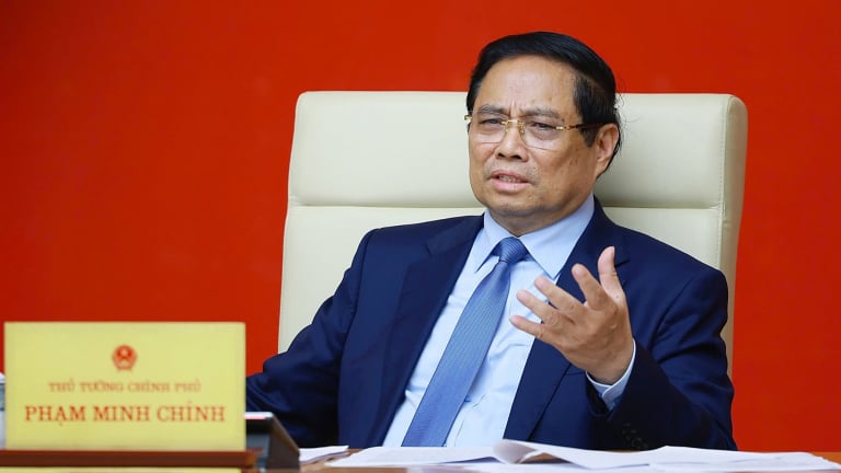Thủ tướng: Bí thư, Chủ tịch các tỉnh chỉ đạo quyết liệt việc tặng quà Quốc khánh cho người dân