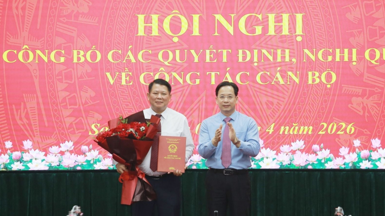 Sơn La công bố các Quyết định của  Ủy ban Thường vụ Quốc hội và Thủ tướng Chính phủ về nhân sự chủ chốt 