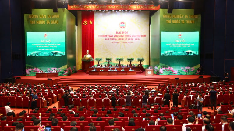 Khai mạc phiên thứ nhất Đại hội đại biểu toàn quốc Hội Nông dân Việt Nam lần thứ IX: Gần 600 đại biểu chính thức về dự
