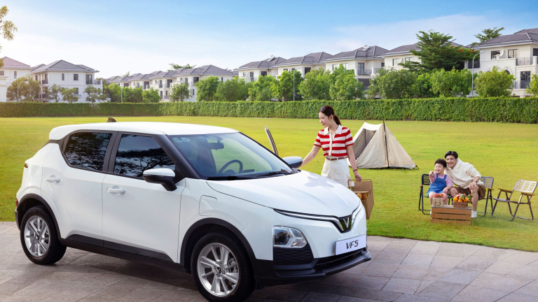 Mua xe 0 đồng, lãi suất cố định 3 năm: Khách mua VinFast VF 5 thảnh thơi tuyệt đối nhờ đặc quyền tài chính tháng 6