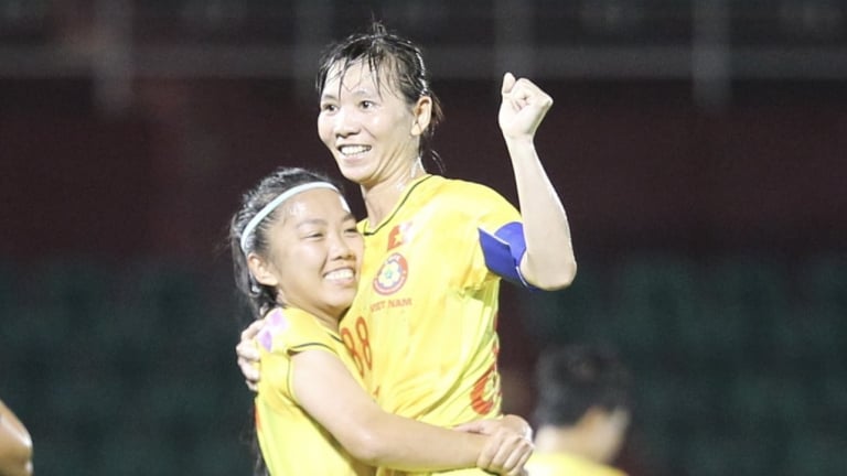 Huỳnh Như, Thuỳ Trang động viên Ronaldo sau trận hoà Congo ở World Cup