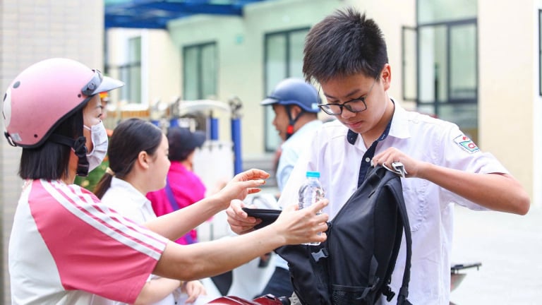 “Nín thở' chờ công bố điểm thi vào lớp 10 tại Hà Nội trong năm có số thí sinh đông kỷ lục